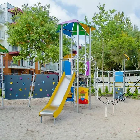 Apartament Polanki Park Azul 科沃布热格